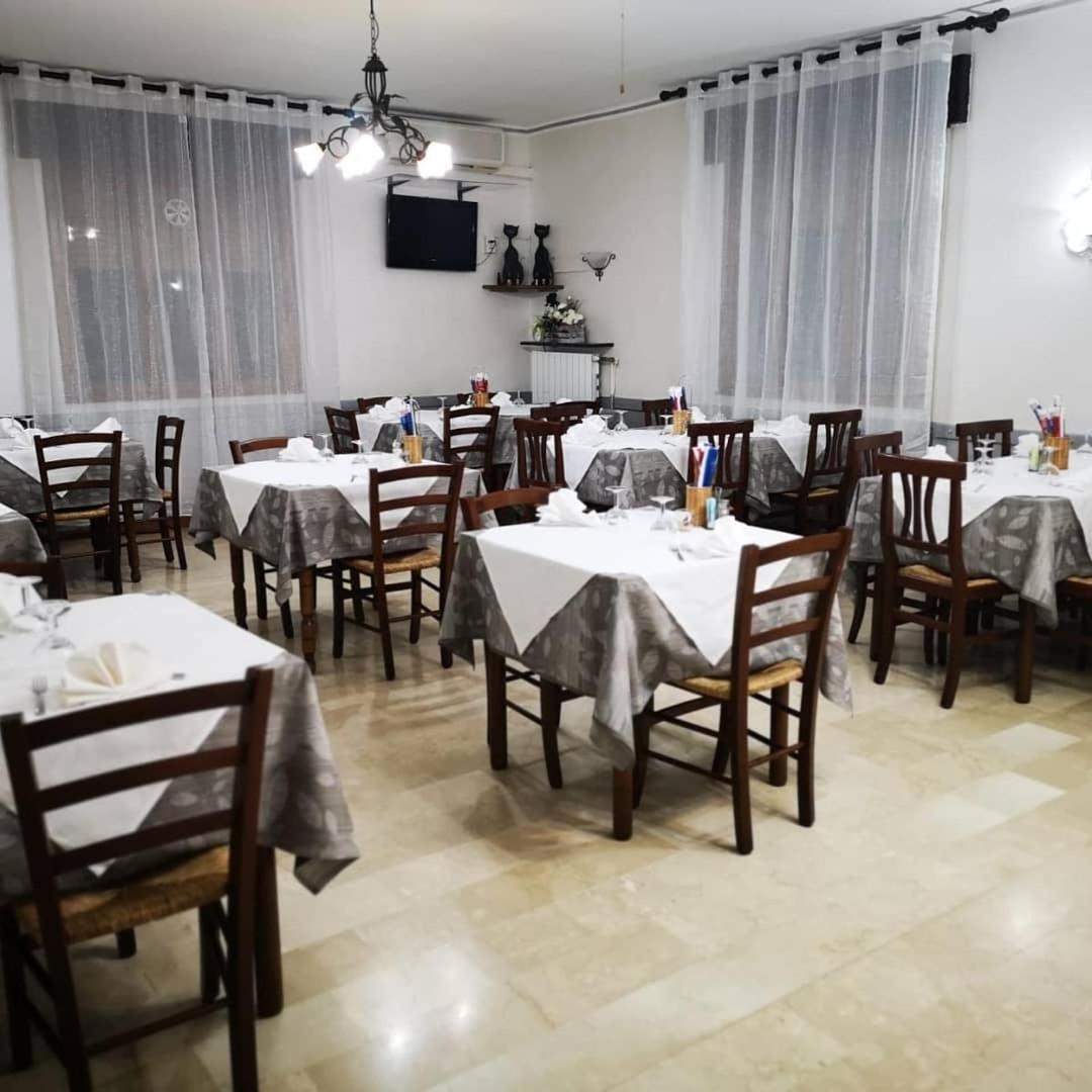 Le Camille Ristorante Pizzeria & Locanda Adria Exterior foto